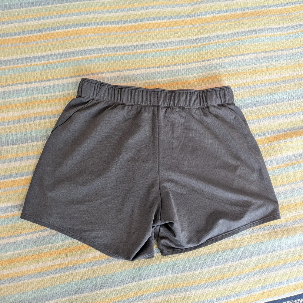 ⭐ Nike Dri-Fit Gray Athletic Shorts Medium